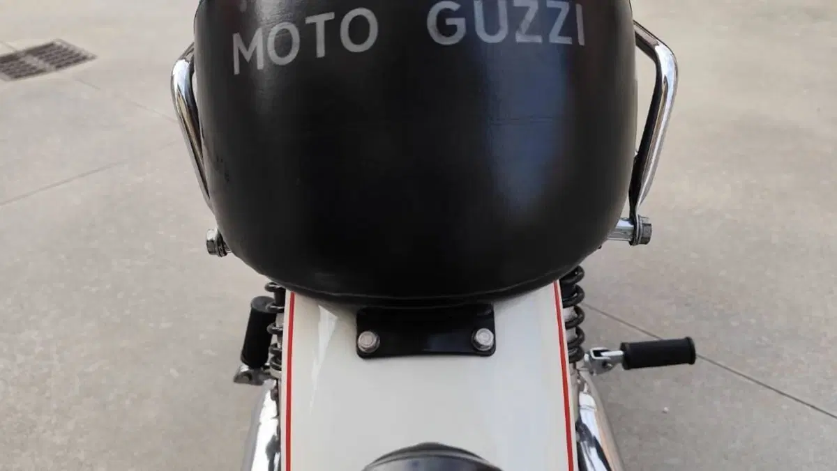 Moto Guzzi   (12)