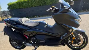 Yamaha T-Max 530 SX (2017 - 19)  (6)