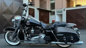 Harley-Davidson 1584 Road King Classic (2007 - 11) - FLHRCI  (2)