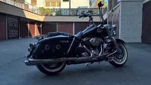 Harley-Davidson 1584 Road King Classic (2007 - 11) - FLHRCI  (6)