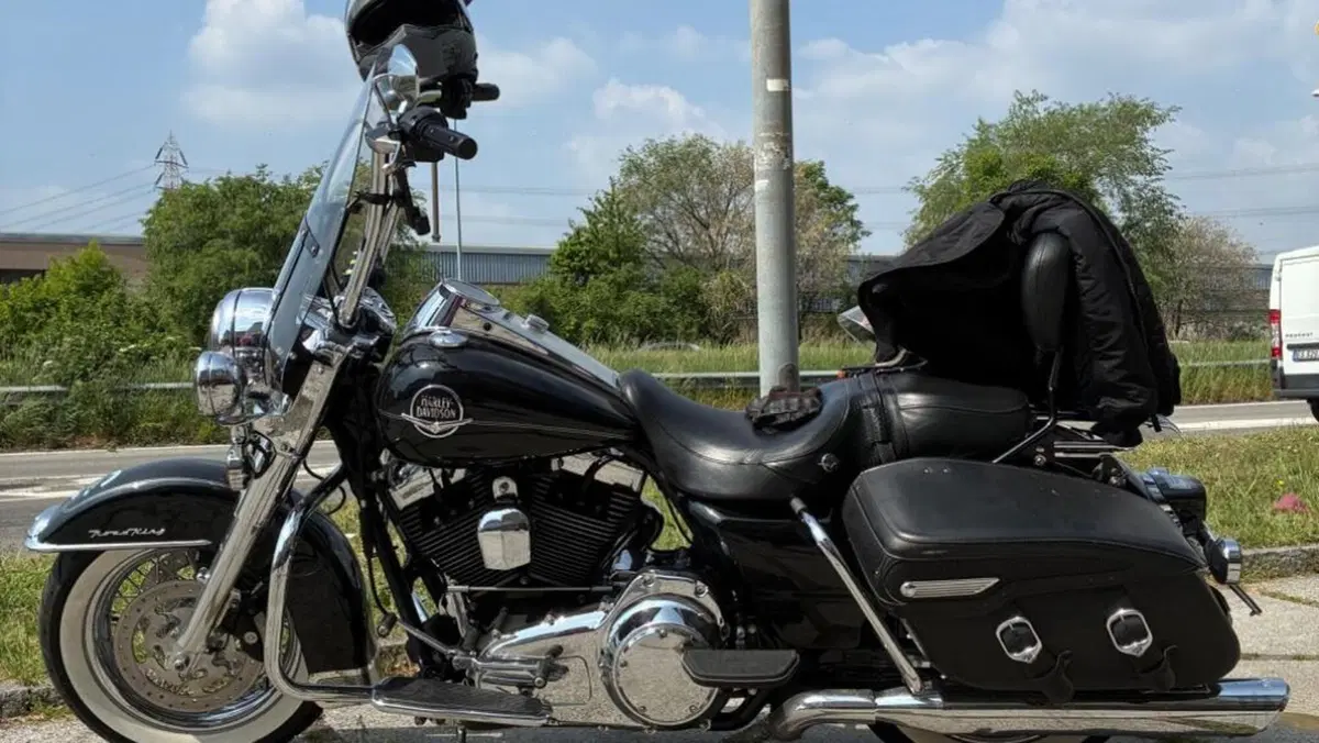 Harley-Davidson 1584 Road King Classic (2007 - 11) - FLHRCI  (19)