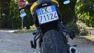 Yamaha XSR 700 ABS 60th Anniversary (2016 - 18)  (7)