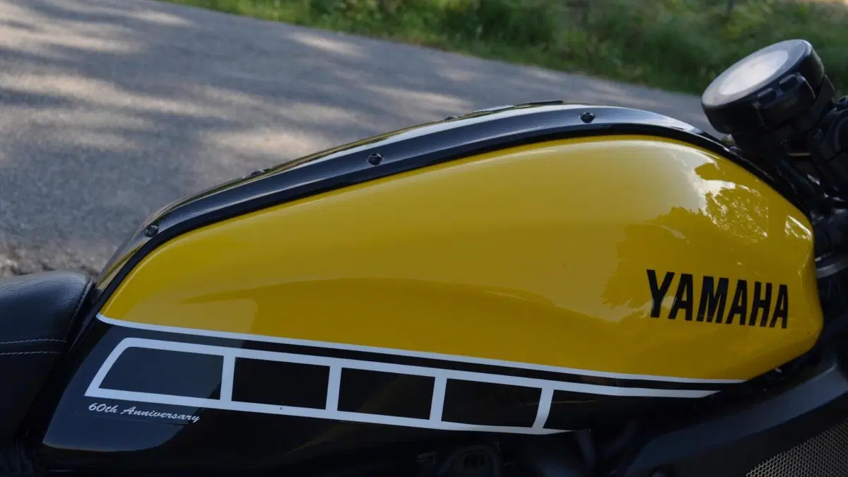Yamaha XSR 700 ABS 60th Anniversary (2016 - 18)  (11)