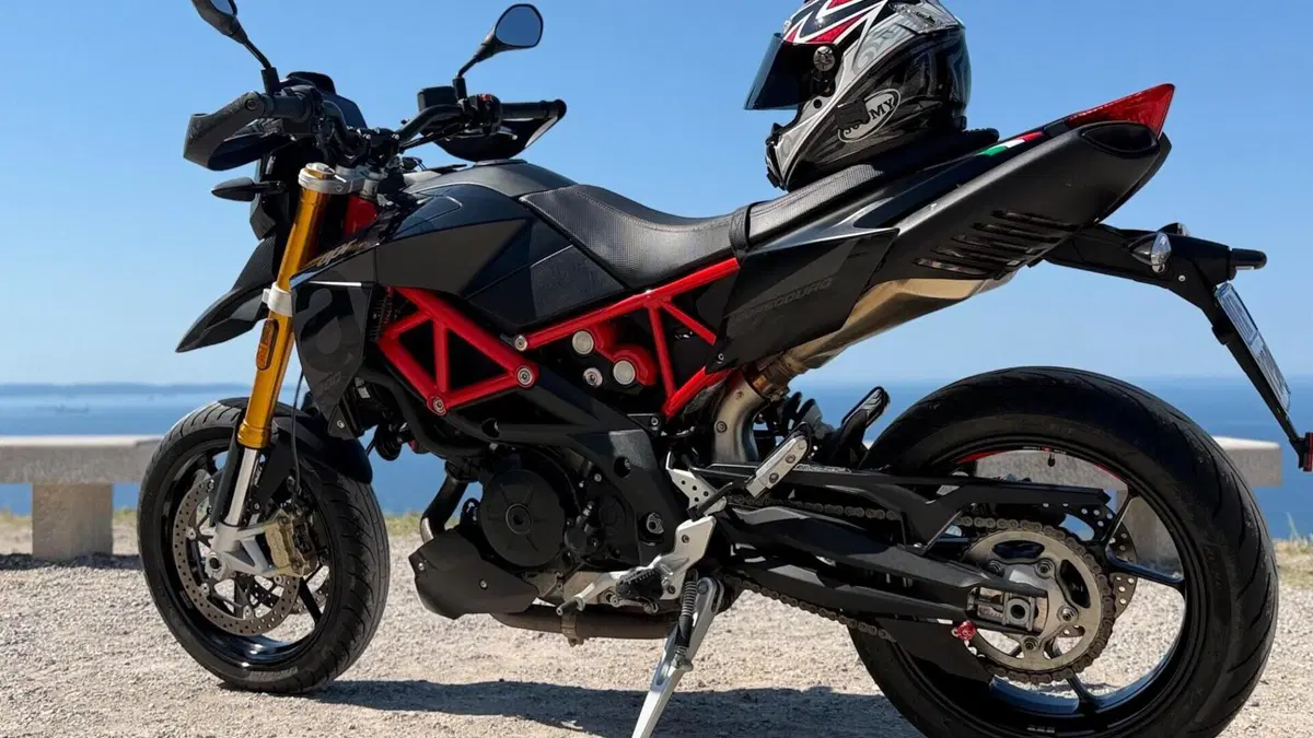 Aprilia Dorsoduro 900 (2017 - 20)  (3)