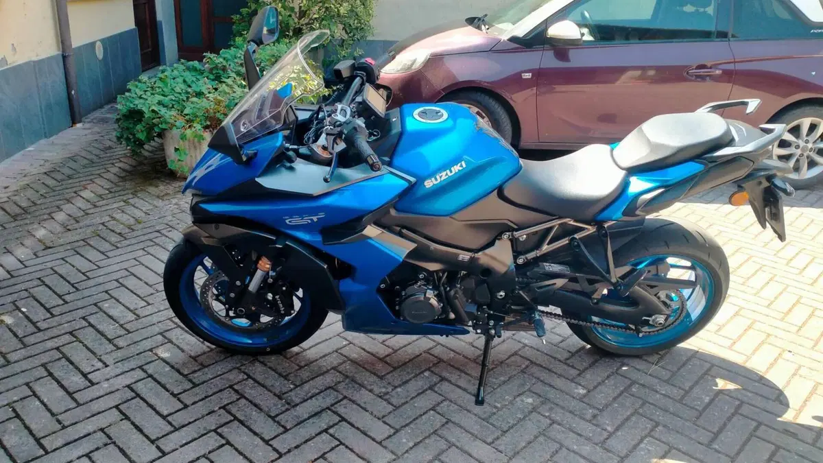 Suzuki GSX-S1000GT (2022 - 24)  (2)
