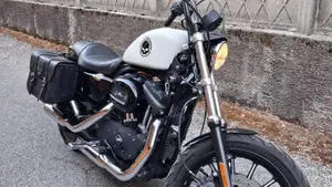 Harley-Davidson 883 R (2008 - 16) - XL 883R  (3)
