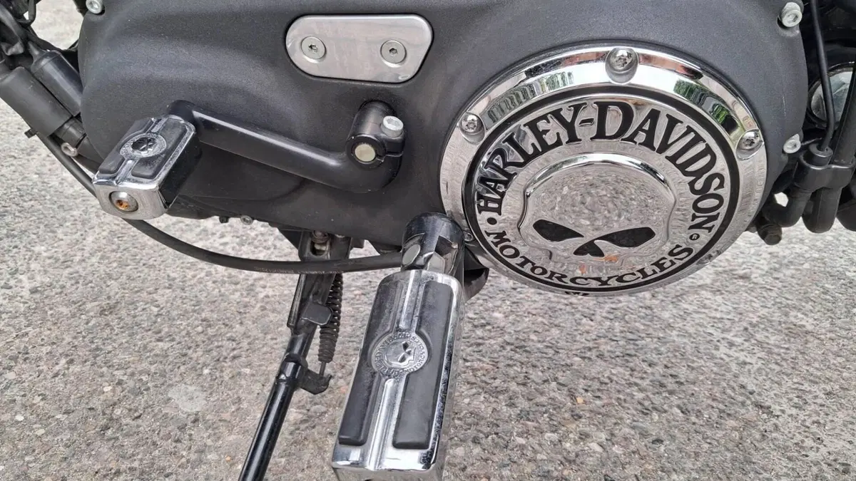 Harley-Davidson 883 R (2008 - 16) - XL 883R  (7)