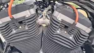 Harley-Davidson 883 R (2008 - 16) - XL 883R  (10)