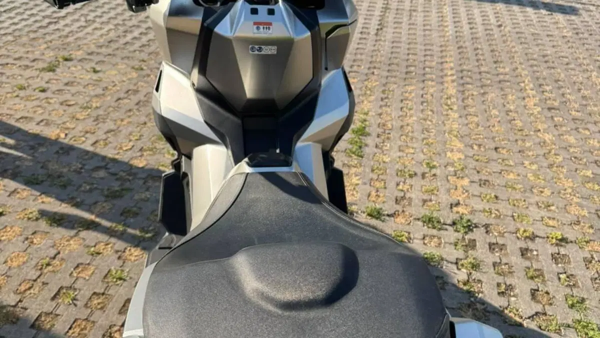 Honda X-ADV 750 DCT Travel (2021 - 24)  (3)