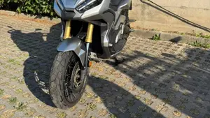 Honda X-ADV 750 DCT Travel (2021 - 24)  (7)