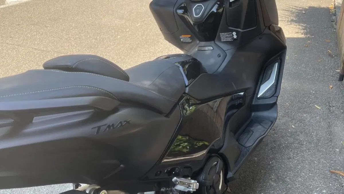 Yamaha T-Max 560 Tech Max (2025 - 26)  (5)