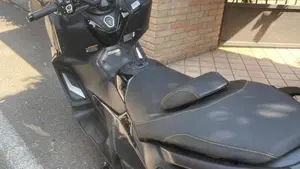 Yamaha T-Max 560 Tech Max (2025 - 26)  (8)