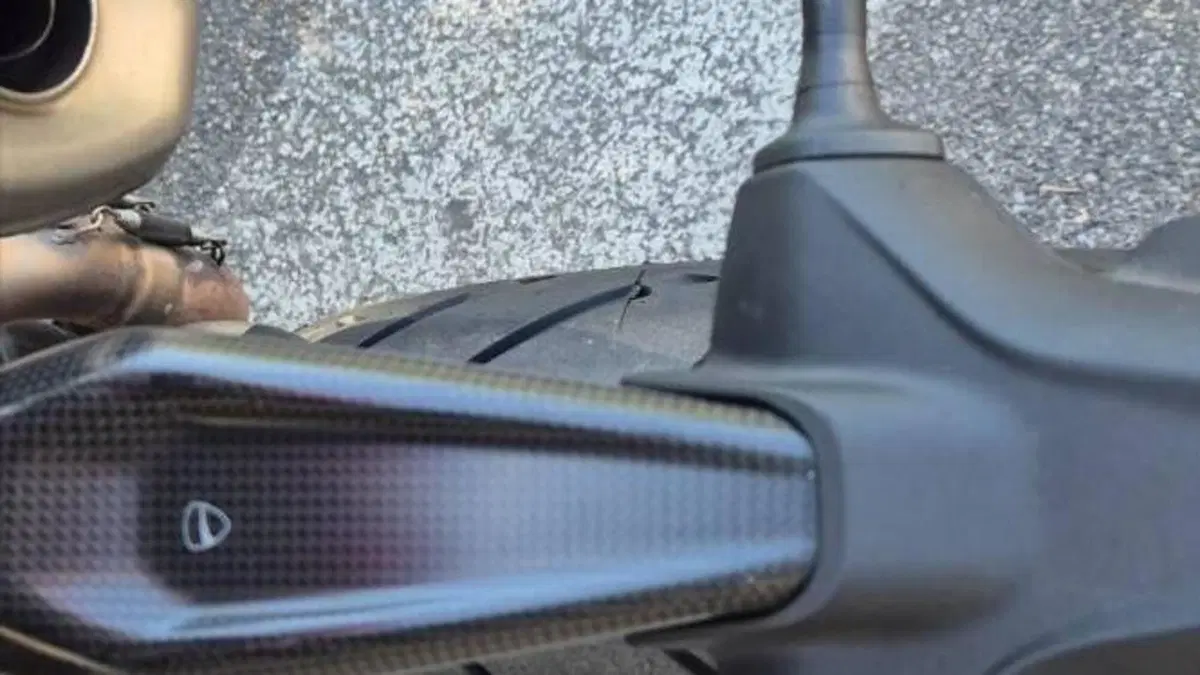 Ducati Hypermotard 950 (2019 - 20)  (2)