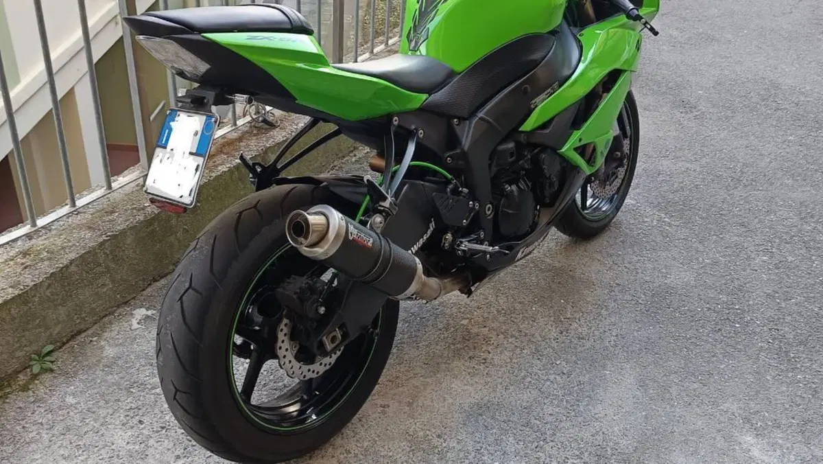Kawasaki Ninja 600 ZX-6R (2009 - 16)  (3)