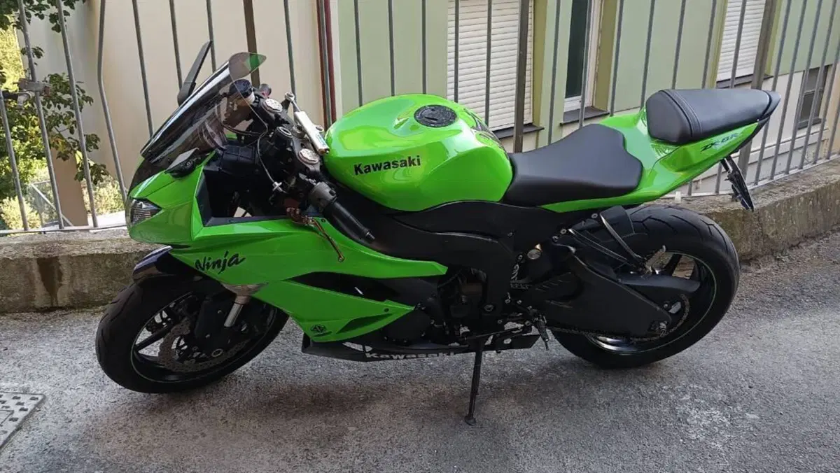 Kawasaki Ninja 600 ZX-6R (2009 - 16)  (7)