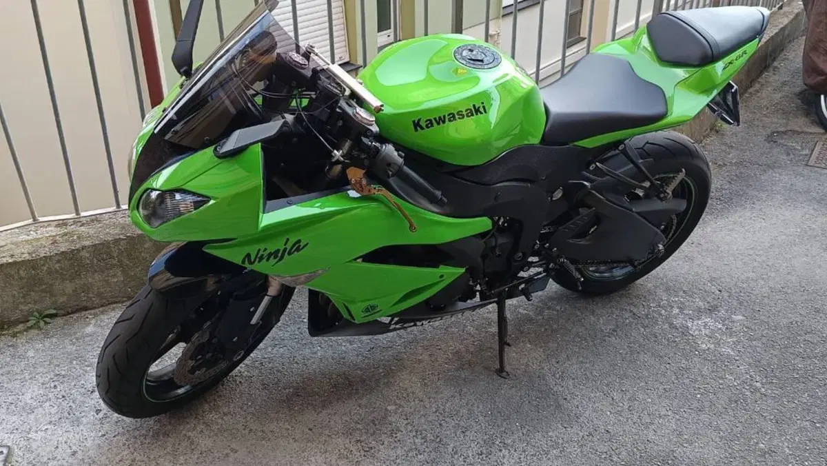 Kawasaki Ninja 600 ZX-6R (2009 - 16)  (8)