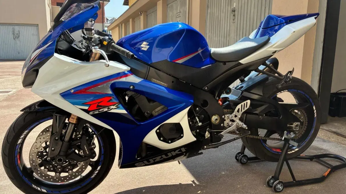 Suzuki GSX-R1000 (2006 - 08)  (3)