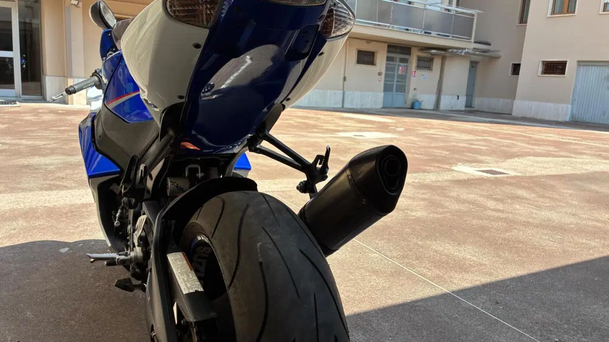 Suzuki GSX-R1000 (2006 - 08)  (4)