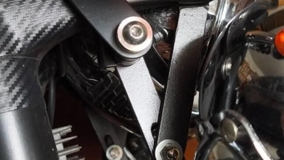 Triumph Bonneville SE (2009 - 13)  (2)