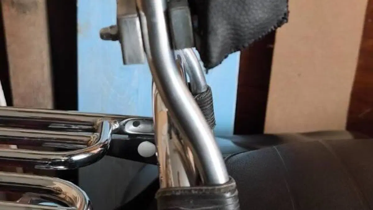 Triumph Bonneville SE (2009 - 13)  (4)