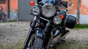 Triumph Bonneville SE (2009 - 13)  (5)