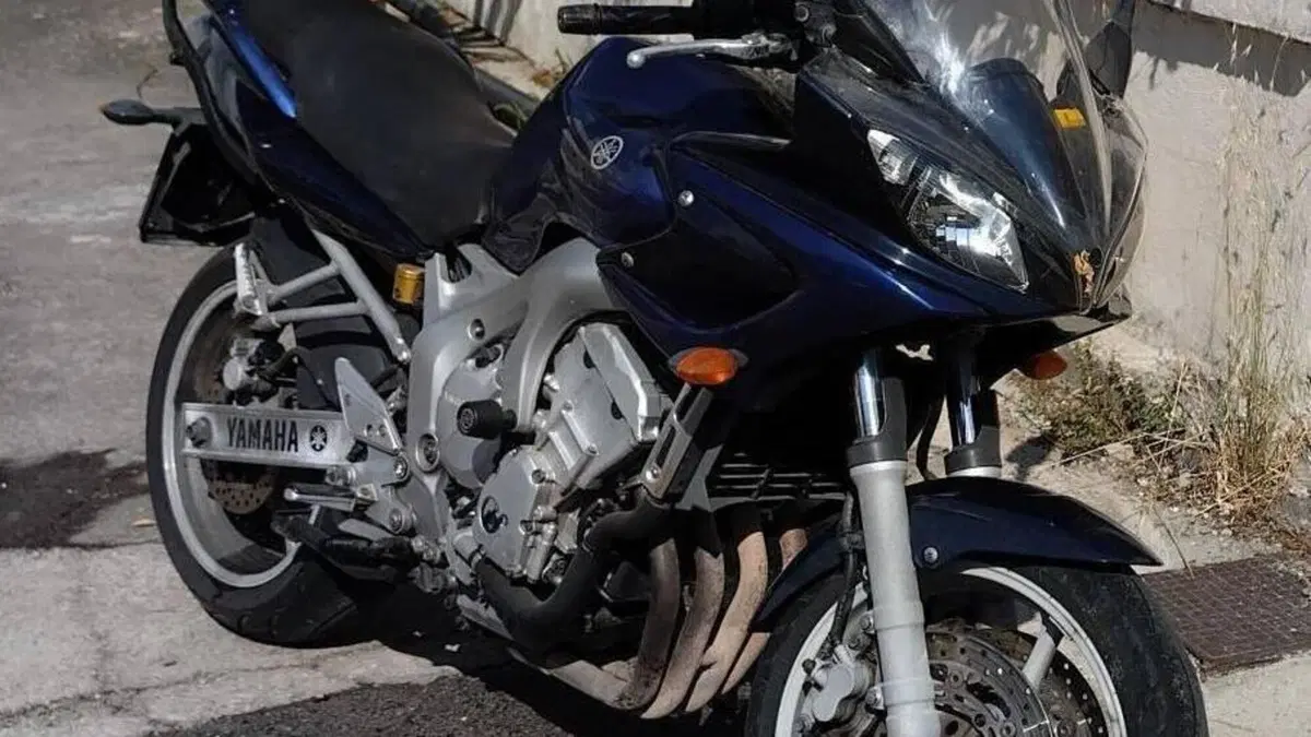 Yamaha FZ6 Fazer (2004 - 07)  (3)