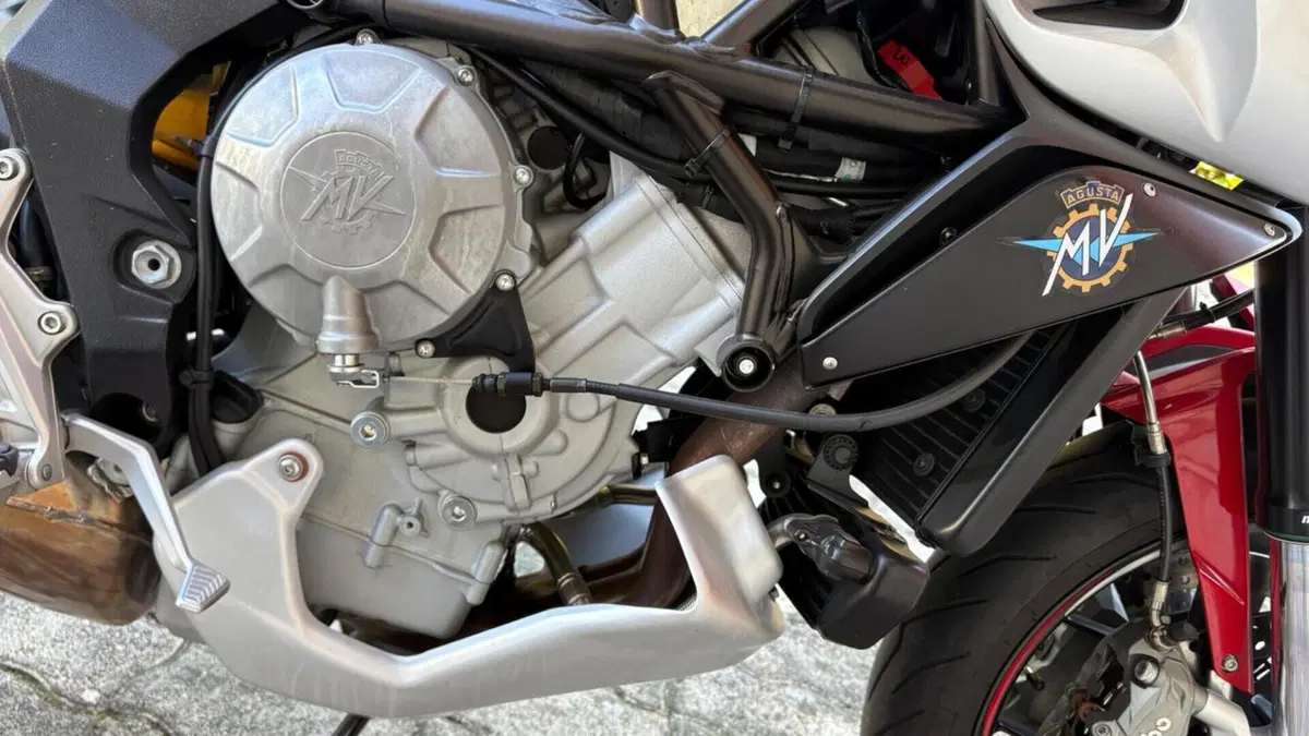 MV Agusta Rivale 800 EAS ABS (2013 -17)  (7)