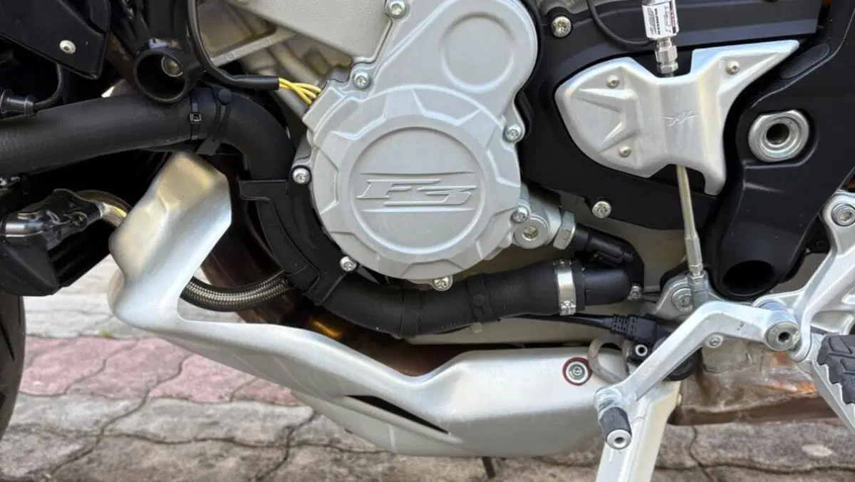MV Agusta Rivale 800 EAS ABS (2013 -17)  (8)