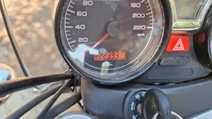 Moto Guzzi Nevada 750 Classic i.e. (2004 - 06)  (4)