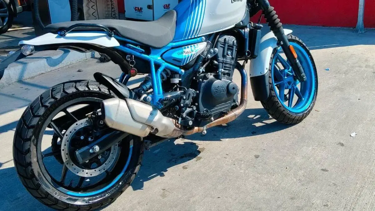 Royal Enfield Guerrilla 450 (2024 - 26)  (3)