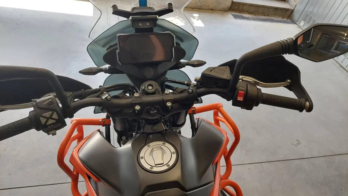 KTM 890 Adventure (2021)  (5)