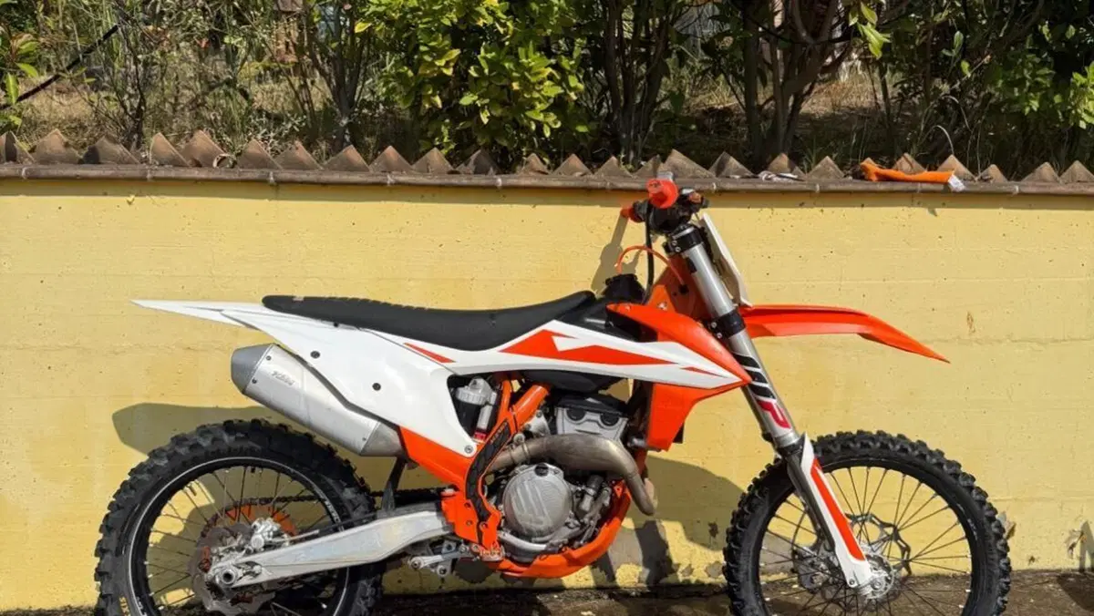 KTM 250 SX-F (2019)  (2)