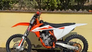 KTM 250 SX-F (2019)  (4)