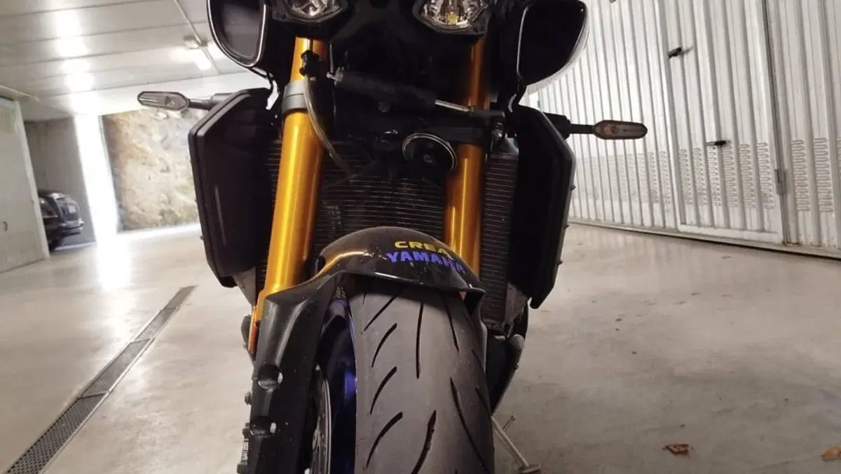 Yamaha MT-10 SP (2022 - 25)  (3)