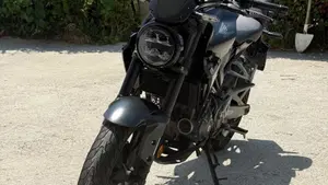 Honda CB 300 R (2022 - 26)  (2)
