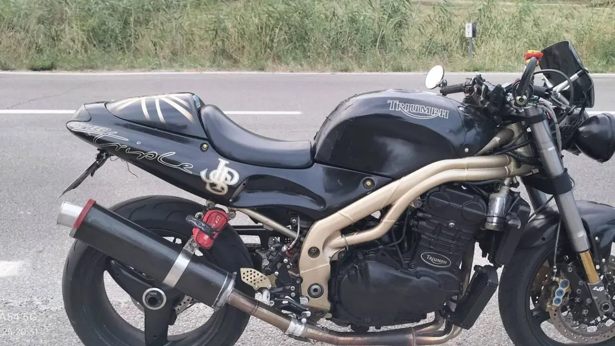 Triumph Speed Triple 955 (1998 - 01) 