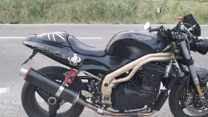 Triumph Speed Triple 955 (1998 - 01) 