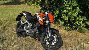 KTM 125 Duke ABS (2013 - 16)  (2)