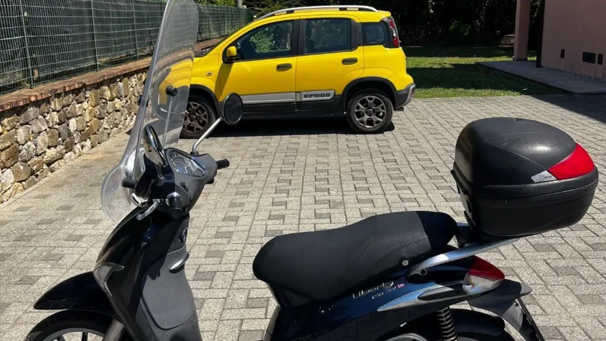 Piaggio Liberty 150 3V Full Optional (2013 - 15)  (3)