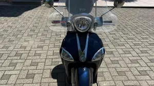 Piaggio Liberty 150 3V Full Optional (2013 - 15)  (4)