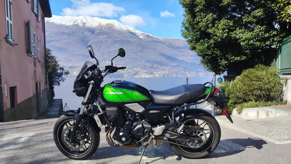 Kawasaki Z 650 RS (2025 - 26)  (2)