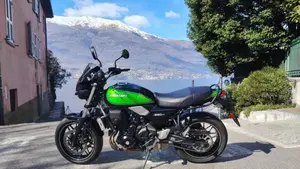 Kawasaki Z 650 RS (2025 - 26)  (2)