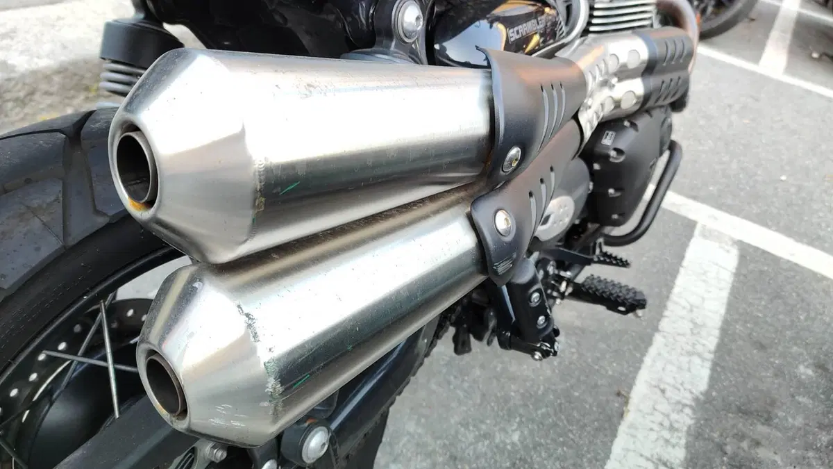 Triumph Scrambler 900 (2023 - 25)  (10)