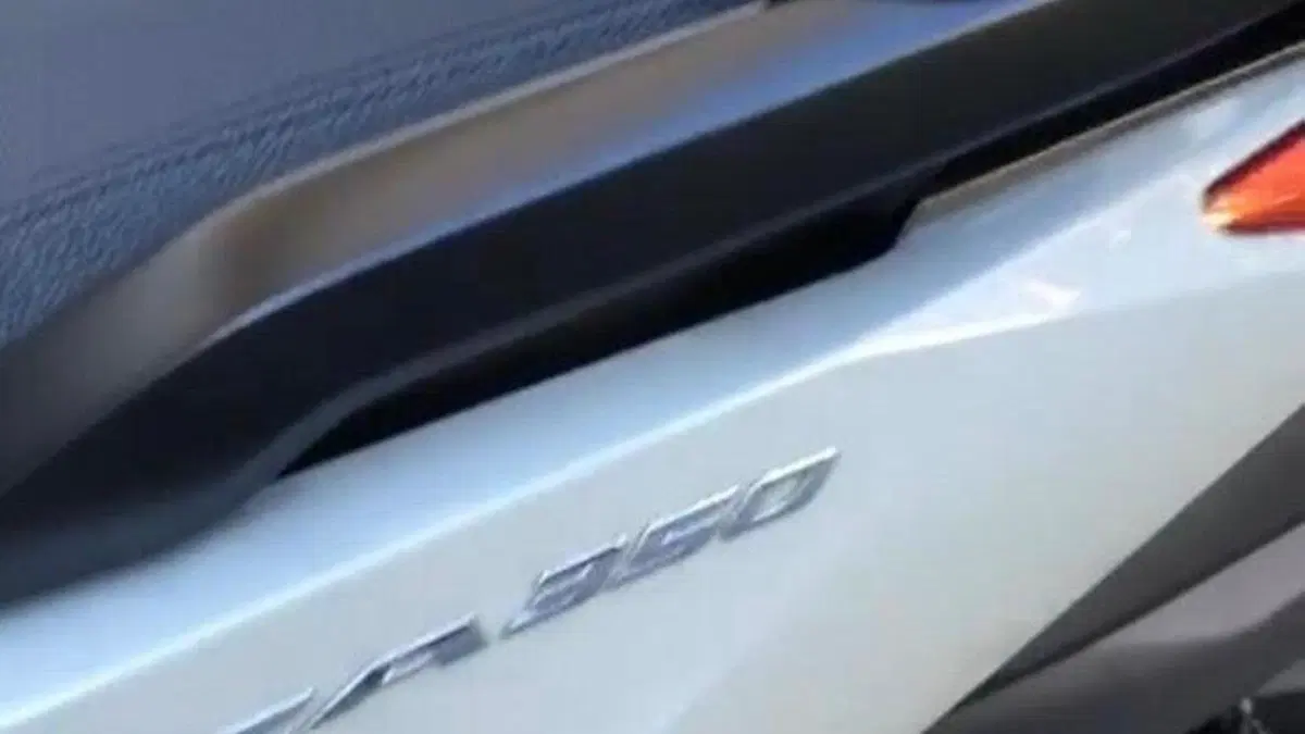 Honda Forza 350 Deluxe (2022 - 24)  (11)