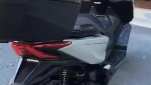 Honda Forza 350 Deluxe (2022 - 24)  (9)