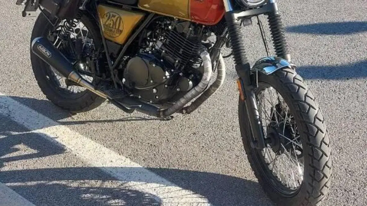 Brixton Motorcycles Cromwell 250 (2021 - 25)  (11)