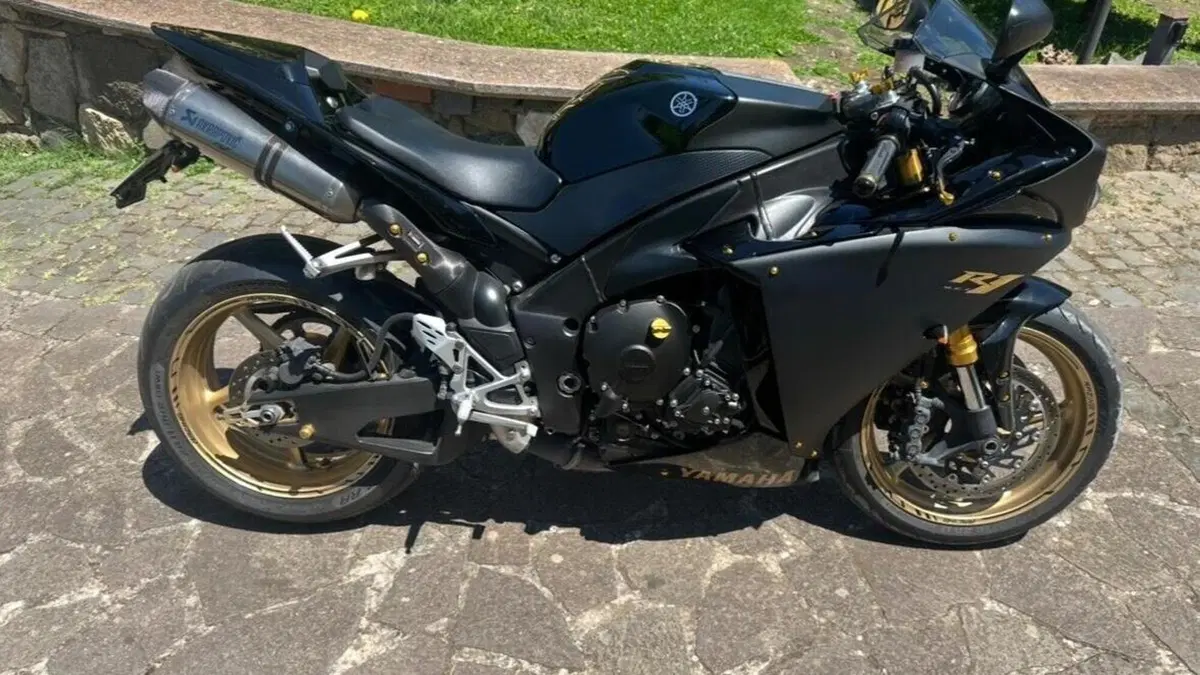 Yamaha YZF R1 (2012 - 14) 