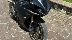 Yamaha YZF R1 (2012 - 14)  (2)