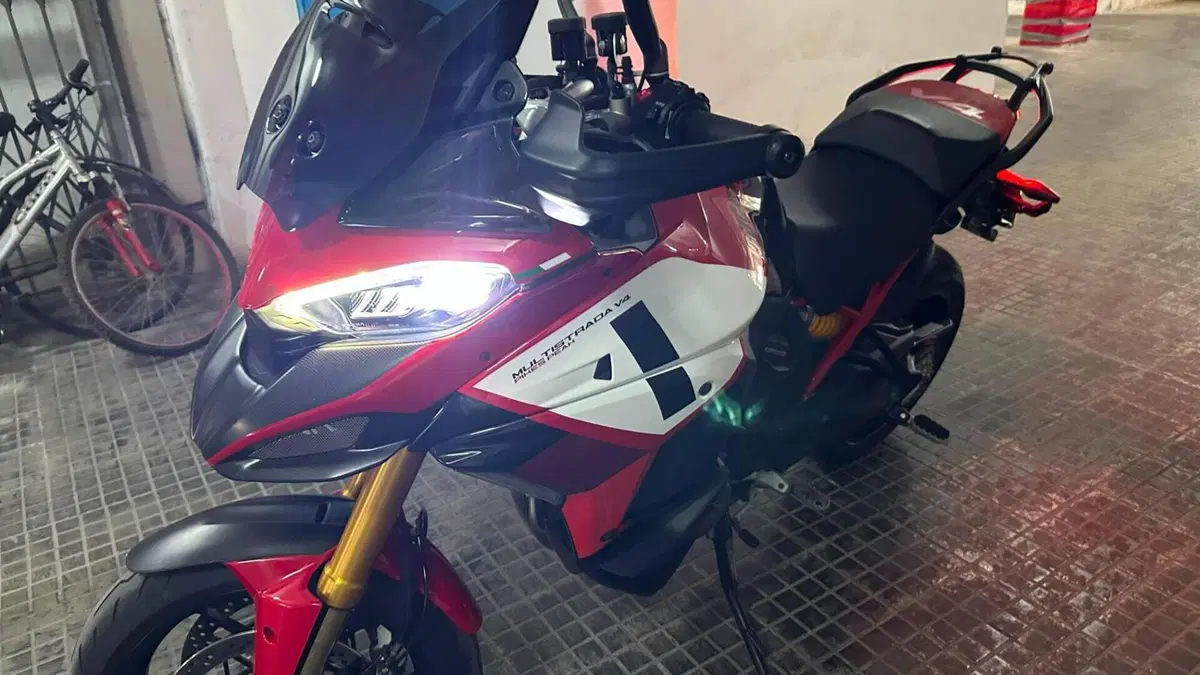 Ducati Multistrada 1260 Pikes Peak (2018 - 20)  (2)