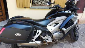 Honda Crossrunner ABS (2010 - 14)  (2)